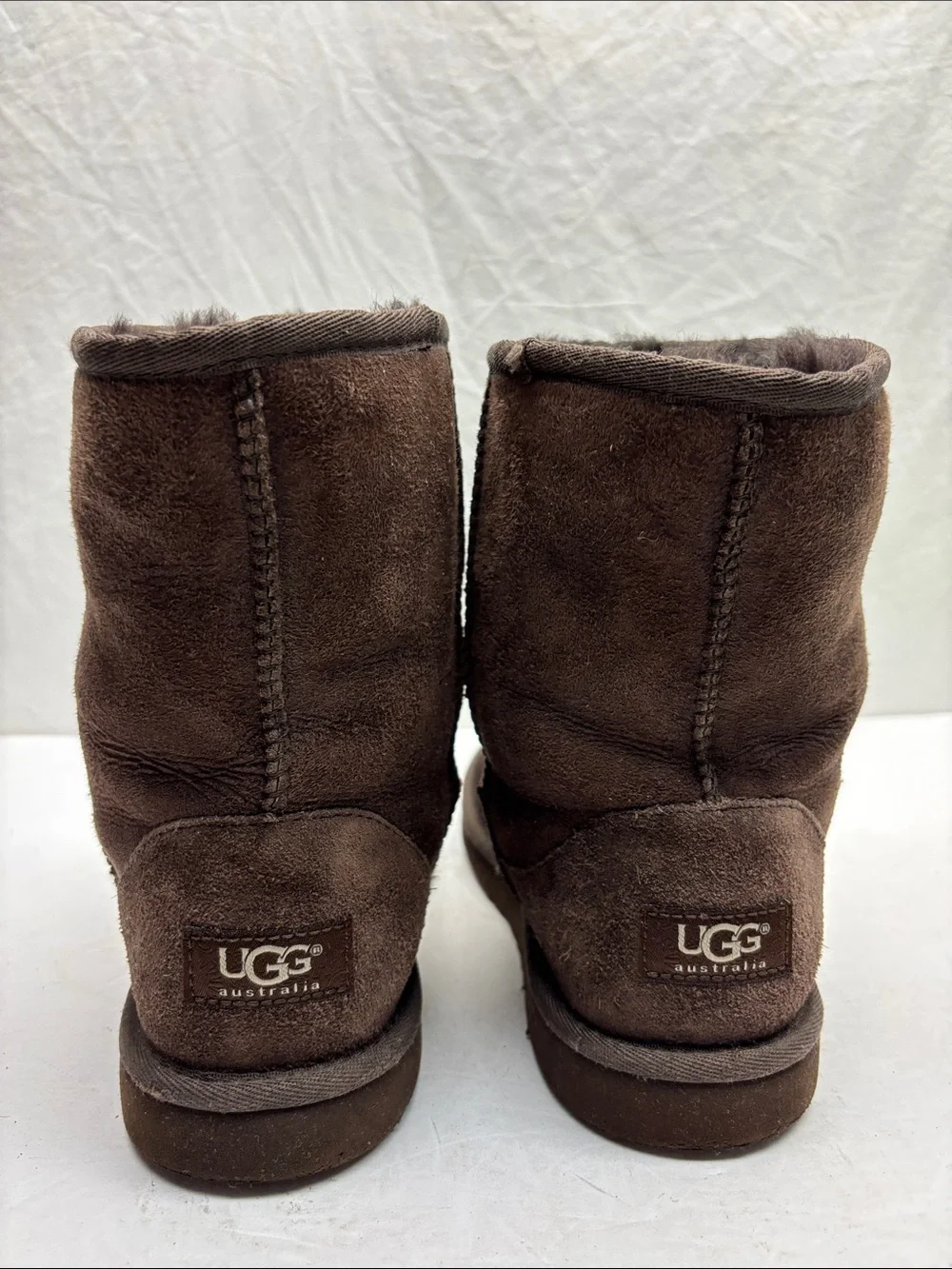 UGG Classic short boots, SZ 5 big girl, box 67